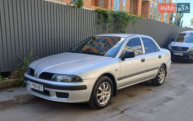 Mitsubishi Carisma (2003)