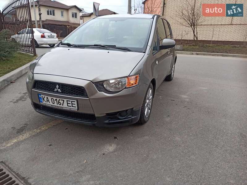 Mitsubishi Colt (2009)