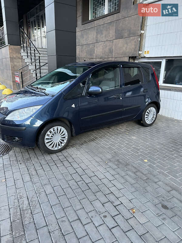 Mitsubishi Colt (2007)