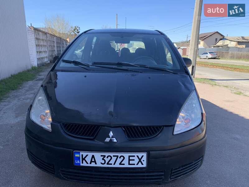 Mitsubishi Colt (2008)