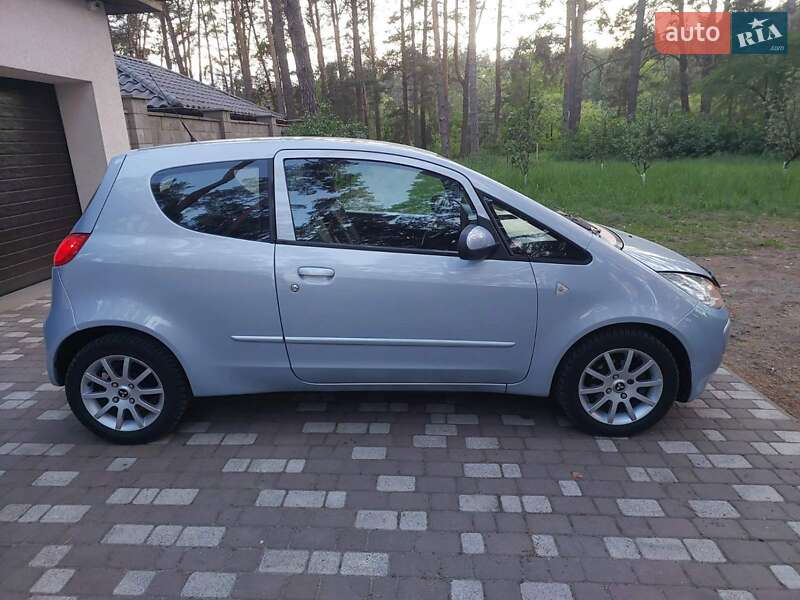 Mitsubishi Colt (2008)