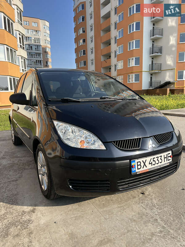 Mitsubishi Colt (2008)