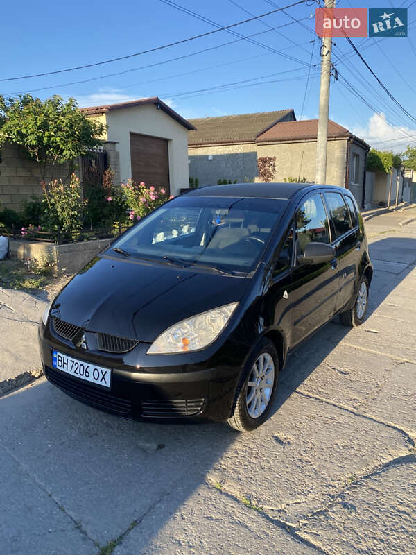 Mitsubishi Colt (2008)