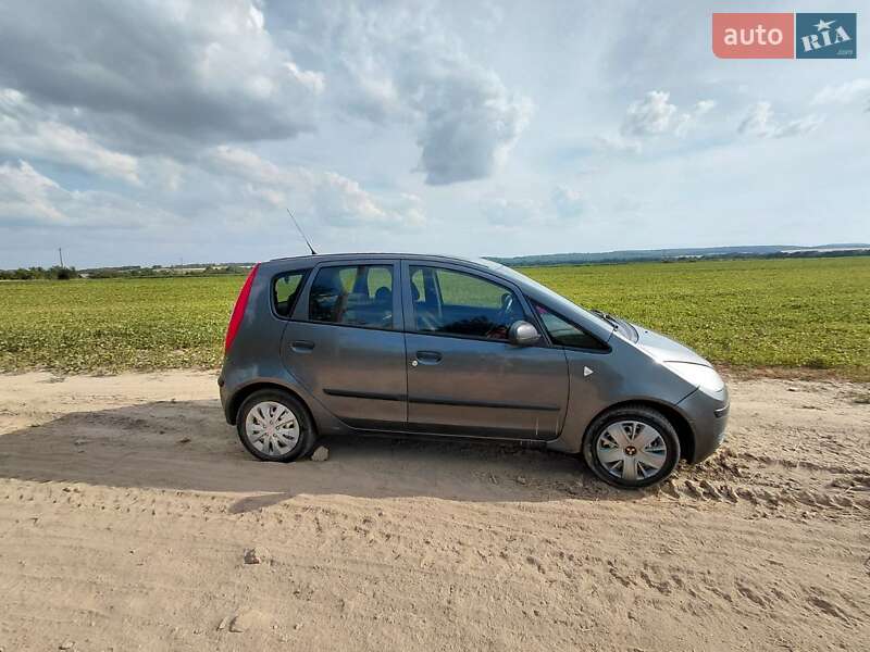 Mitsubishi Colt (2008)