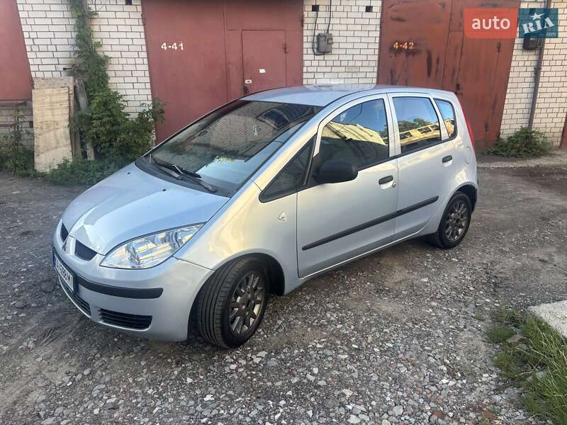 Mitsubishi Colt (2005)