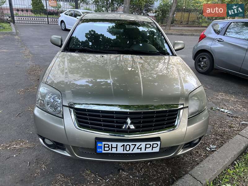 Mitsubishi Galant (2008)