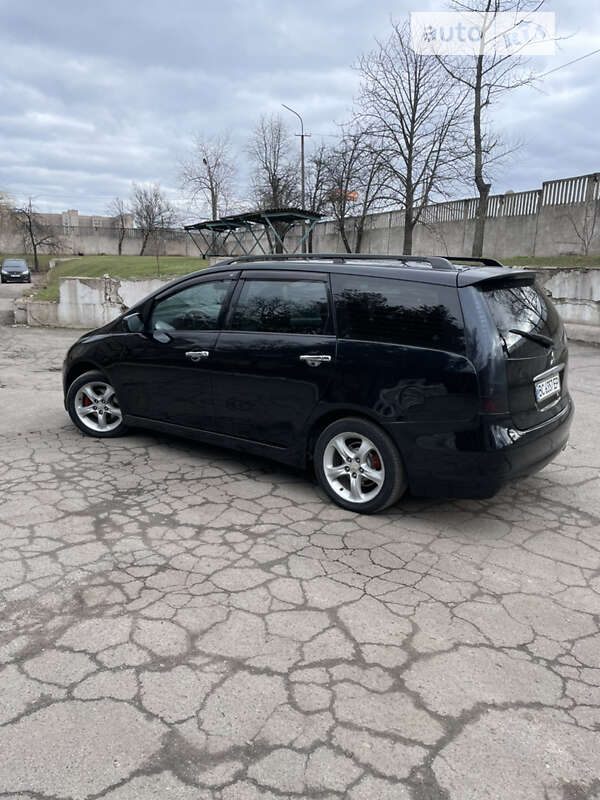 Mitsubishi Grandis (2007)