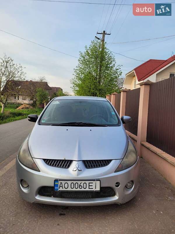 Mitsubishi Grandis (2006)