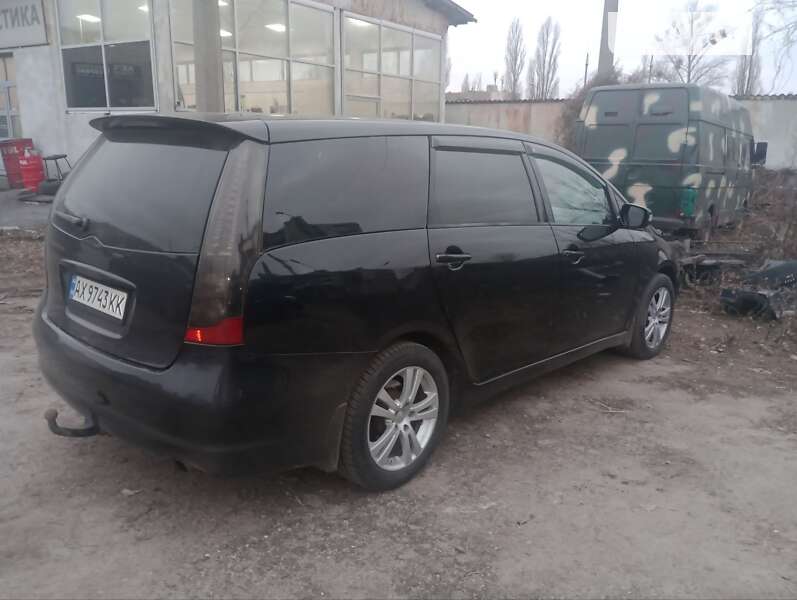 Mitsubishi Grandis (2006)