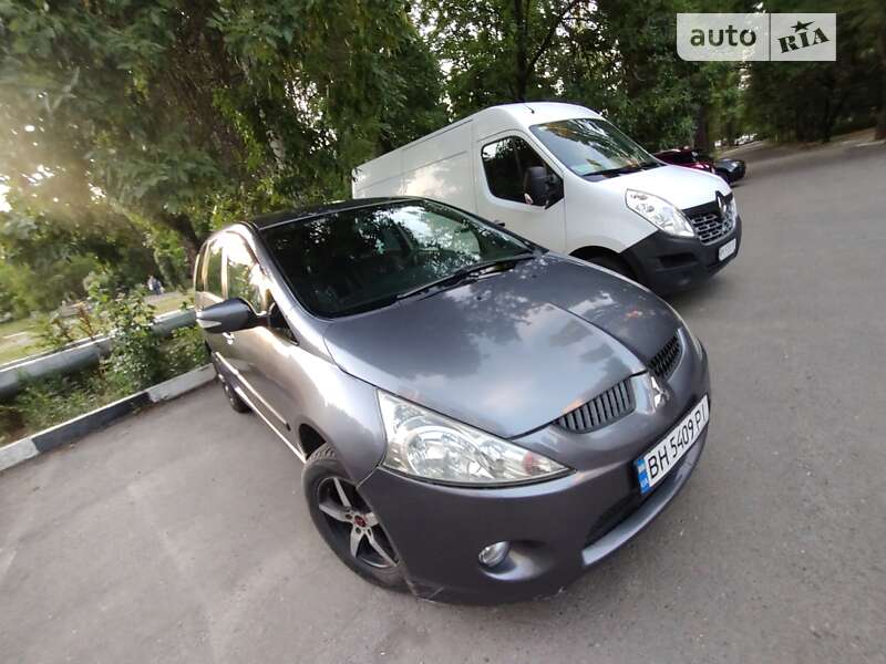 Mitsubishi Grandis (2009)