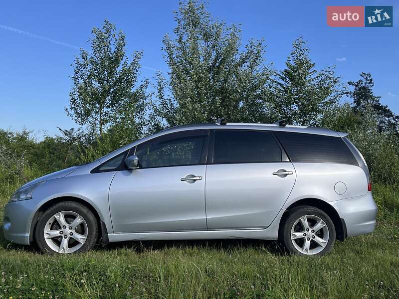 Mitsubishi Grandis (2008)