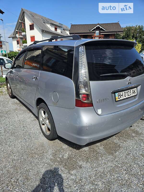 Mitsubishi Grandis (2005)