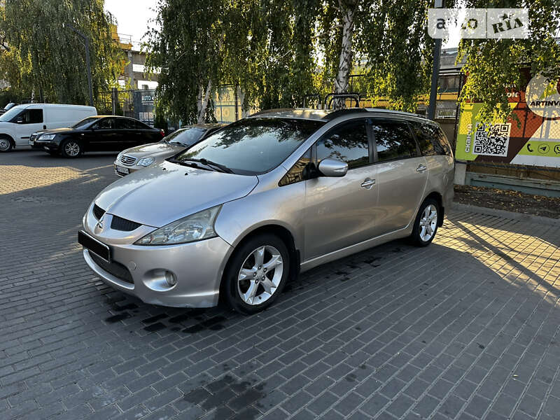 Mitsubishi Grandis (2007)