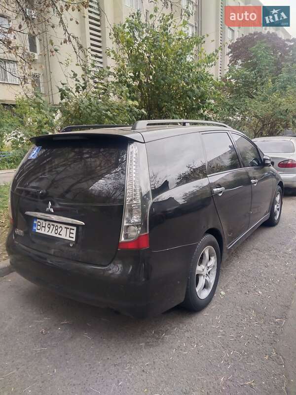 Mitsubishi Grandis (2007)