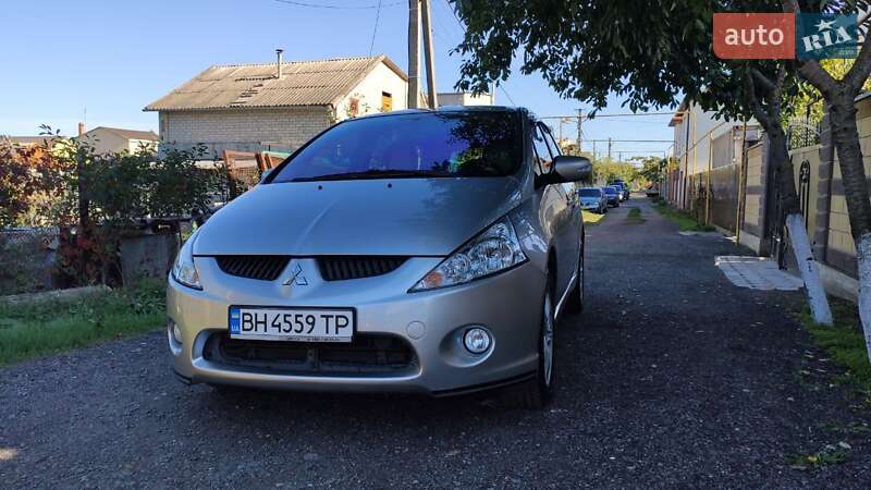 Mitsubishi Grandis (2008)