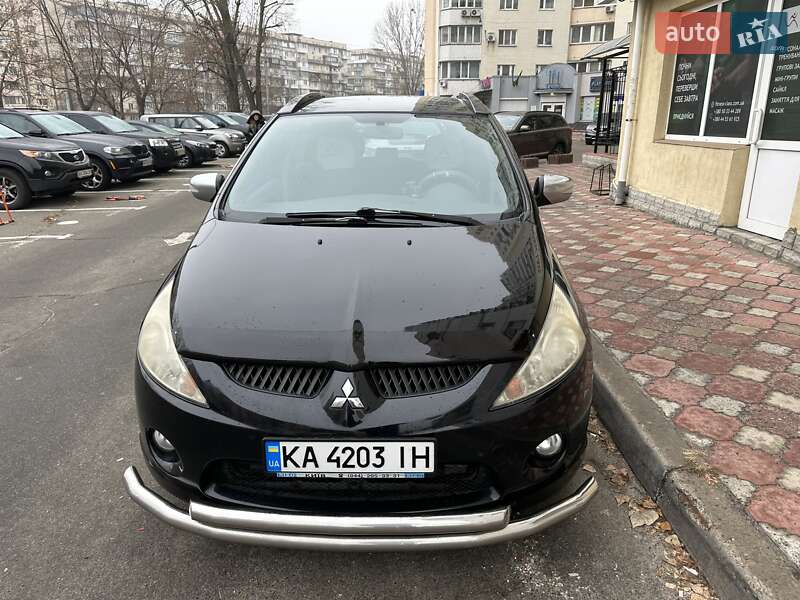 Mitsubishi Grandis (2008)