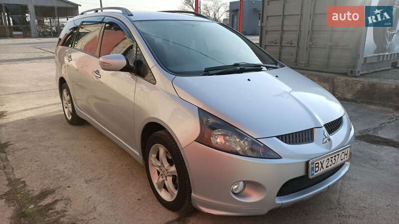 Mitsubishi Grandis (2004)