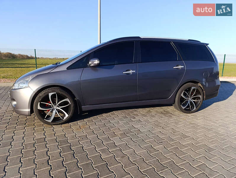 Mitsubishi Grandis (2008)