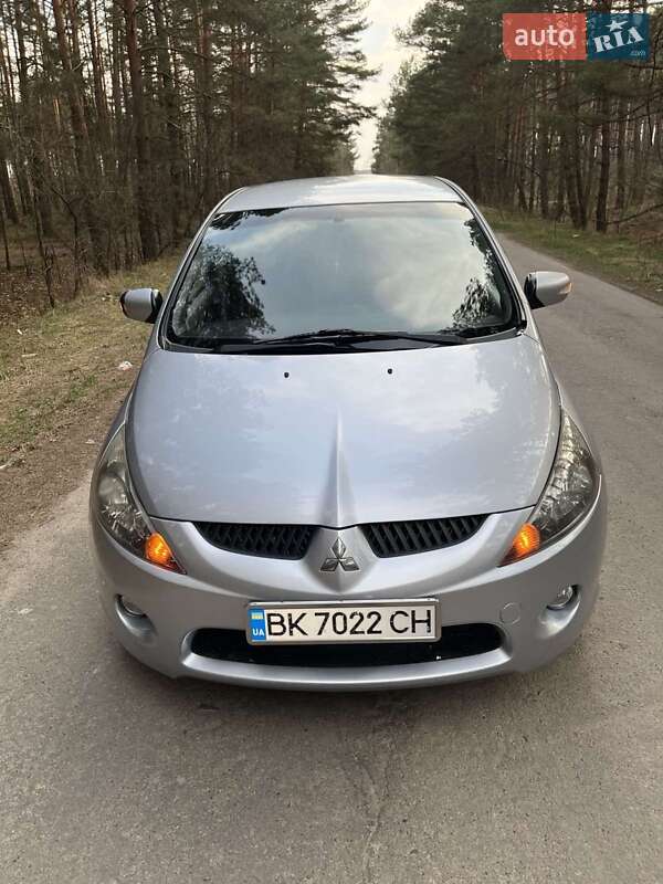 Mitsubishi Grandis (2006)