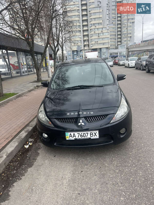 Mitsubishi Grandis (2006)