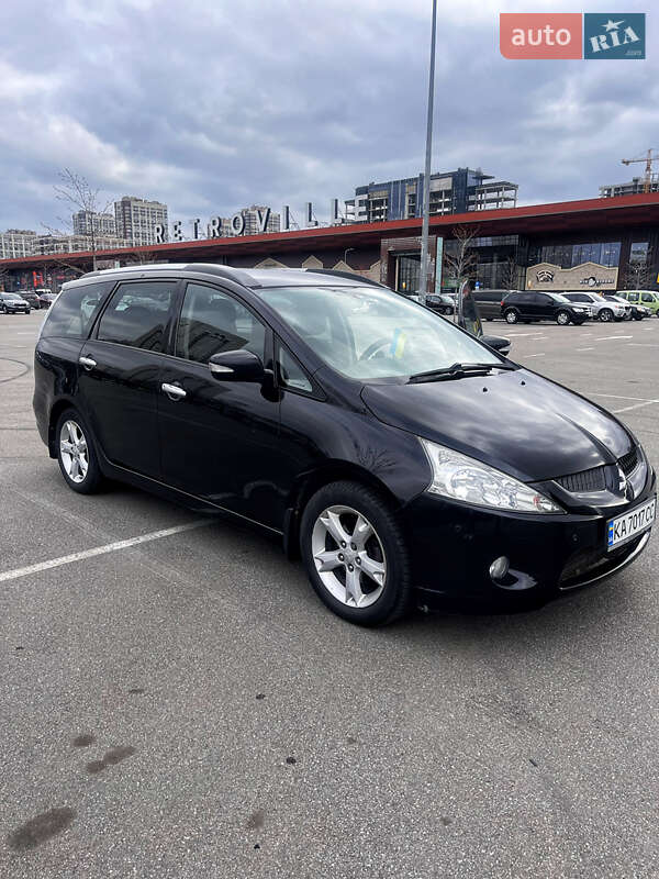 Mitsubishi Grandis (2008)