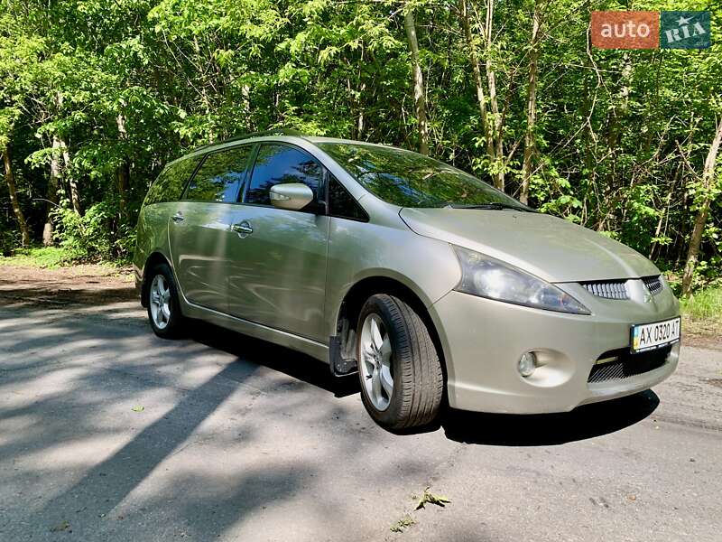 Mitsubishi Grandis (2006)