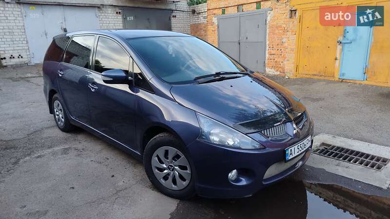 Mitsubishi Grandis (2004)