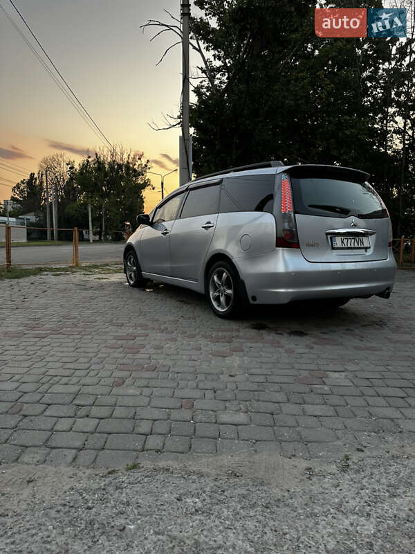 Mitsubishi Grandis (2006)