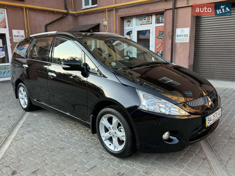 Mitsubishi Grandis (2008)