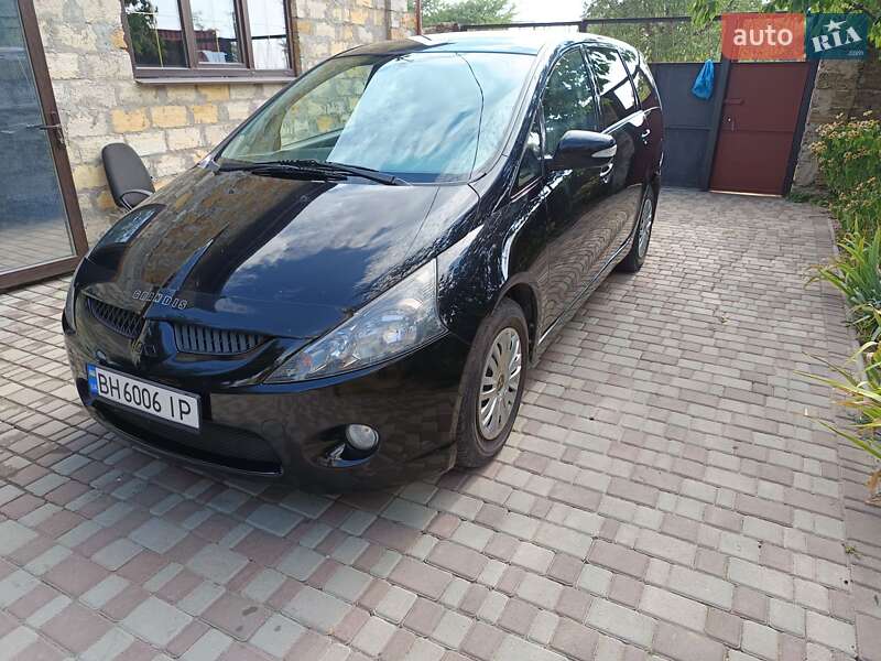 Mitsubishi Grandis (2007)