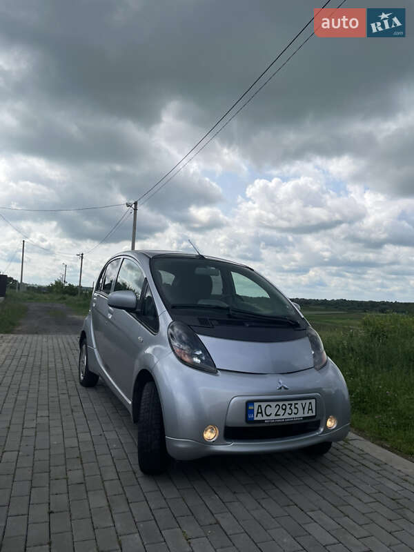 Mitsubishi I-miev (2011)