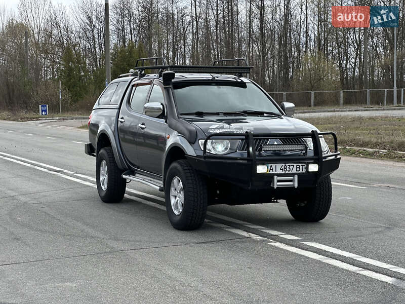 Mitsubishi L 200 (2008)