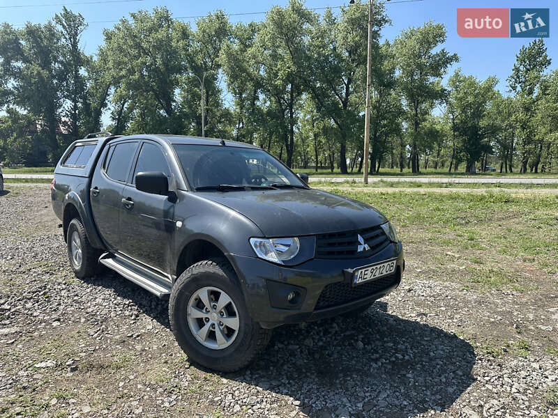Mitsubishi L 200 (2013)