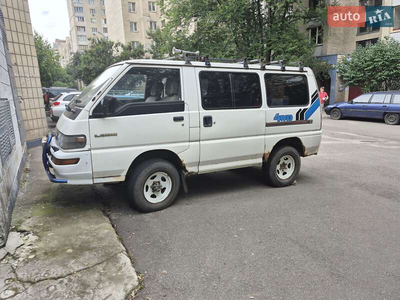Mitsubishi L 300 (1998)