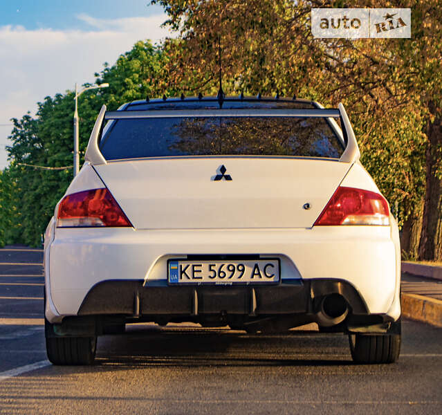 Mitsubishi Lancer evolution (2004)