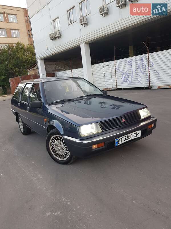 Mitsubishi Lancer (1987)