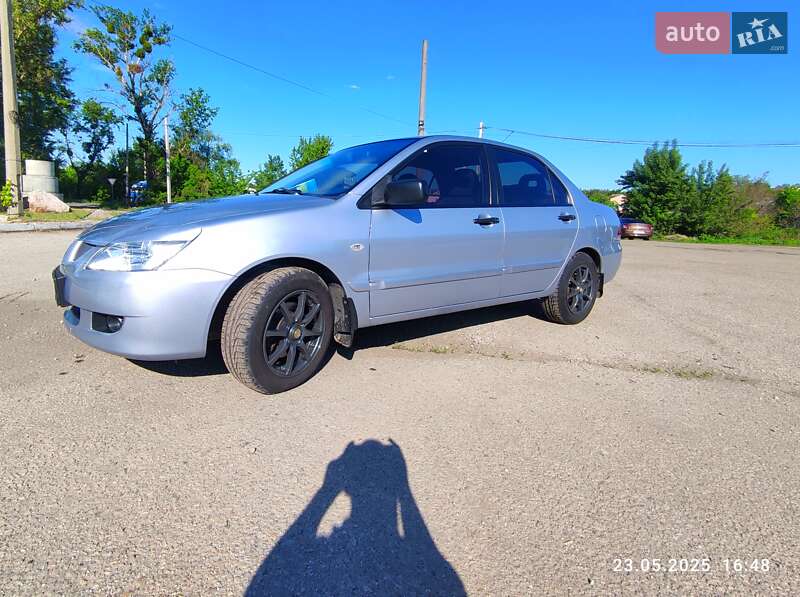 Mitsubishi Lancer (2005)