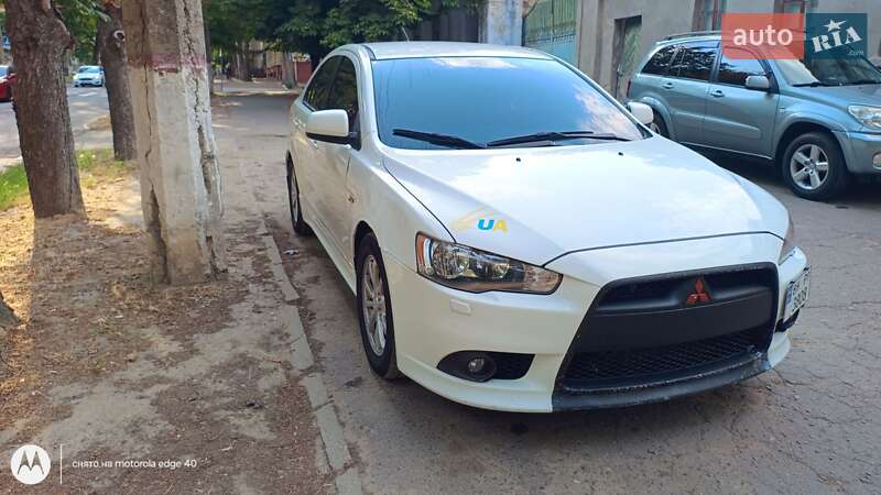 Mitsubishi Lancer (2011)