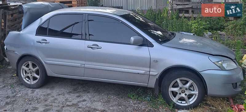 Mitsubishi Lancer (2005)