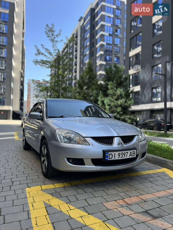 Mitsubishi Lancer (2004)