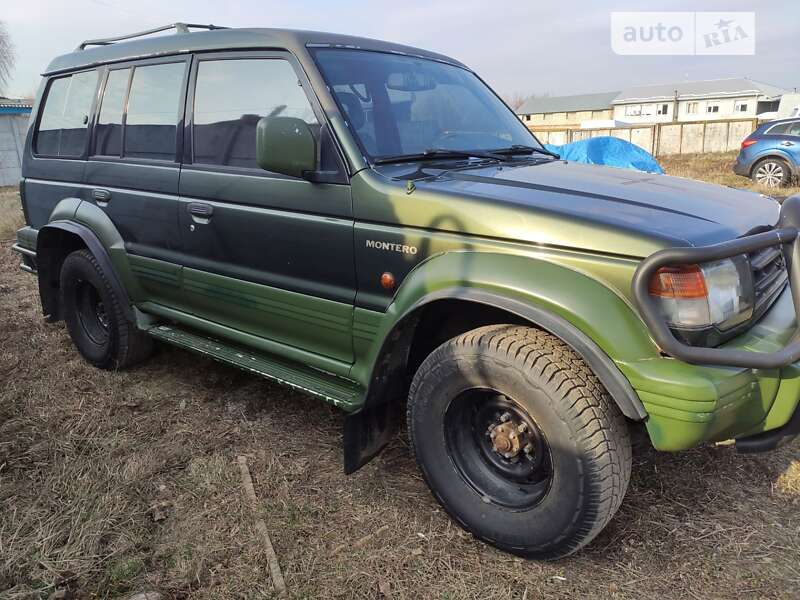 Mitsubishi Montero (1997)
