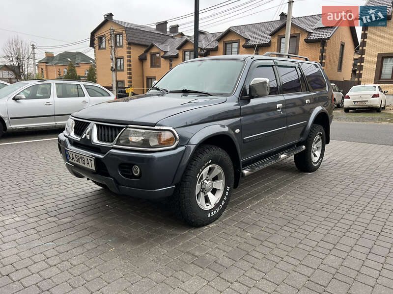 Mitsubishi Nativa (2007)