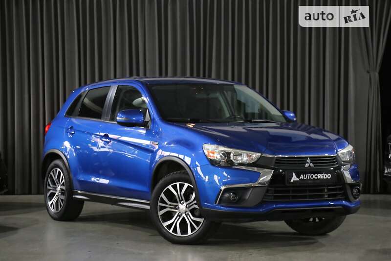 Mitsubishi Outlander sport (2017)