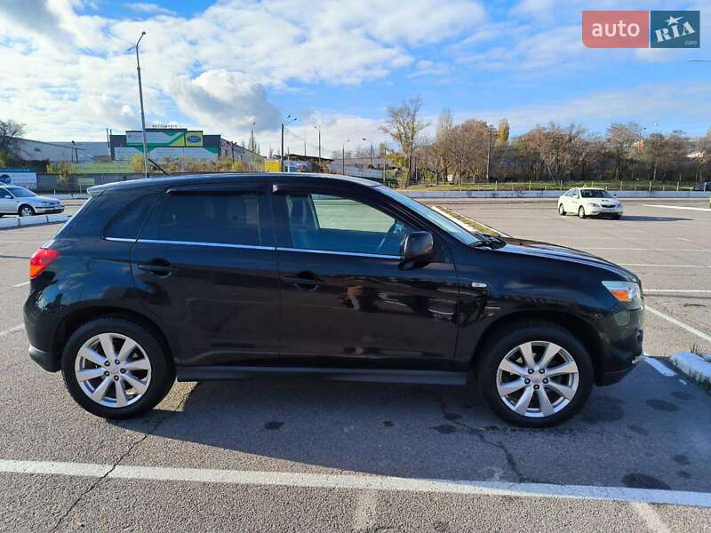 Mitsubishi Outlander sport (2013)