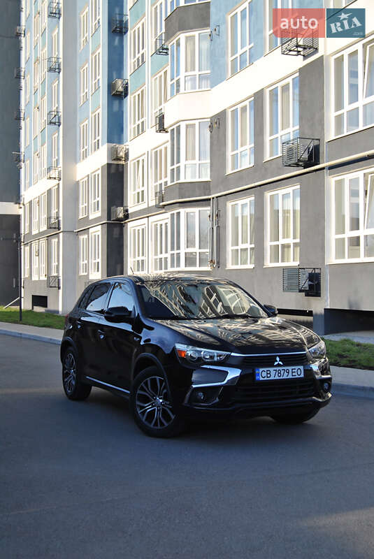 Mitsubishi Outlander sport (2016)