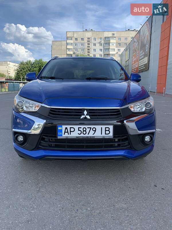 Mitsubishi Outlander sport (2017)