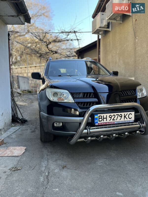 Mitsubishi Outlander (2004)