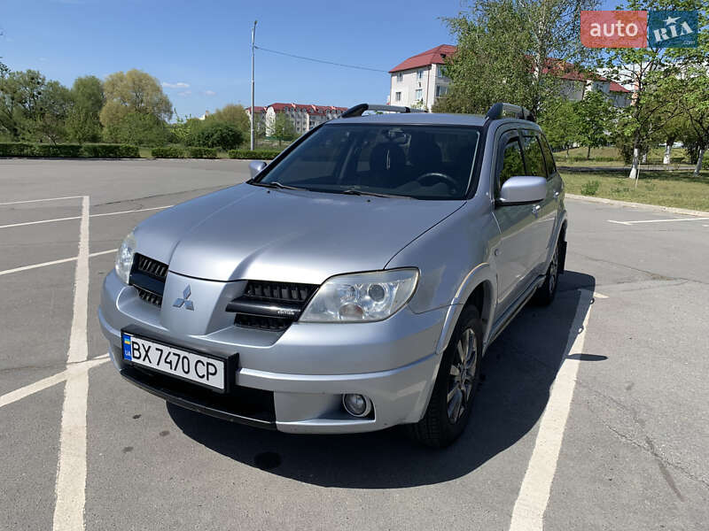 Mitsubishi Outlander (2007)