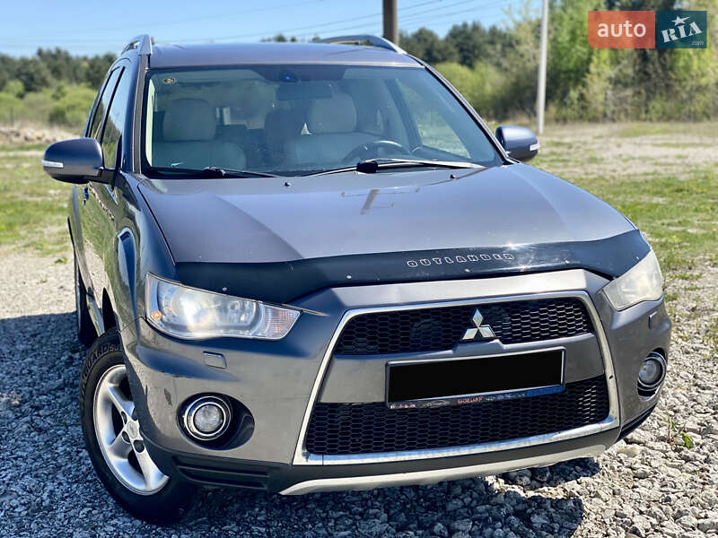 Mitsubishi Outlander (2010)