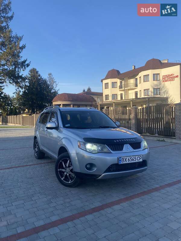 Mitsubishi Outlander (2008)